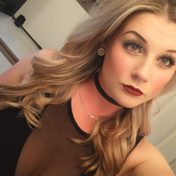 Meet your Posher, Aleena - Picture 3 of 7